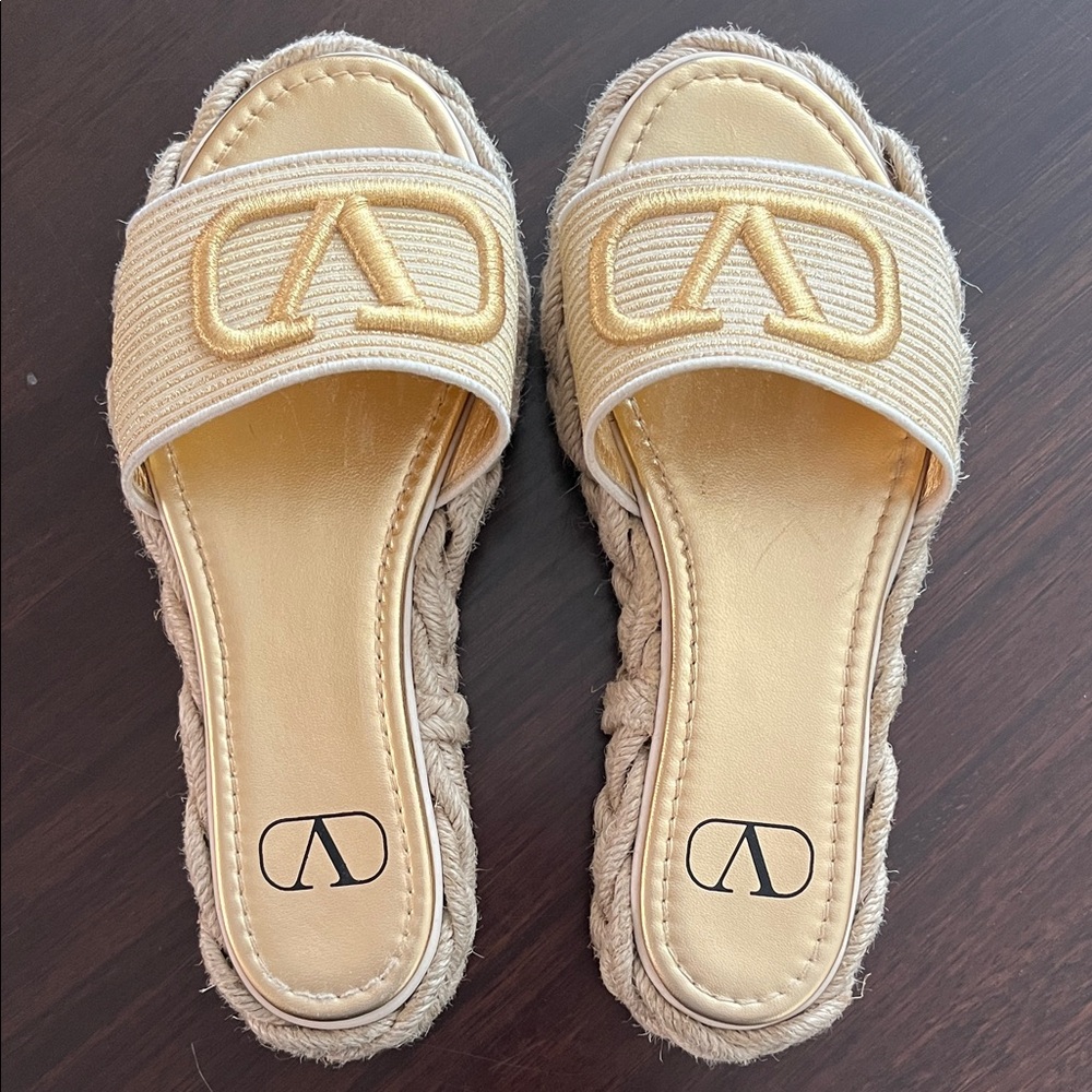 Valentino Garavani VLogo Gold Espadrille Sandals Raffia - Picture 3 of 9